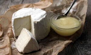 Formaggio con composta