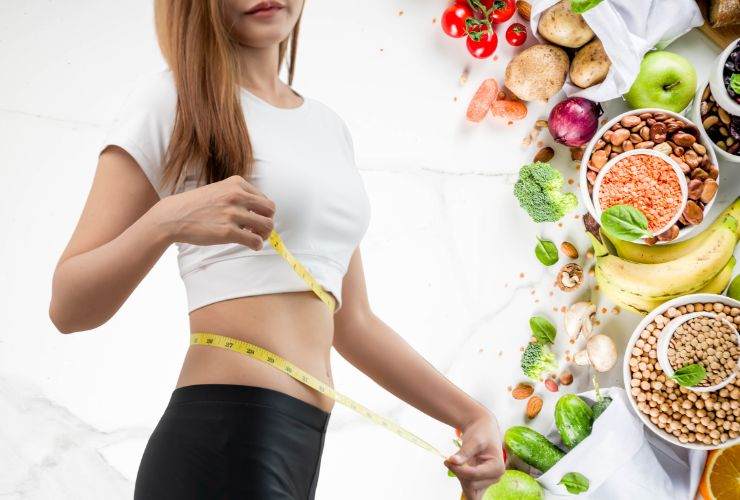 alimenti sani ed una ragazza che vuole dimagrire