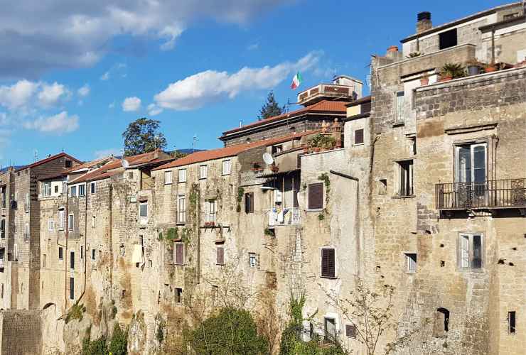 vista su sant'agata dei goti