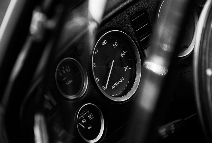 quadro comandi automobile