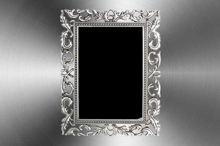 Cornice in argento