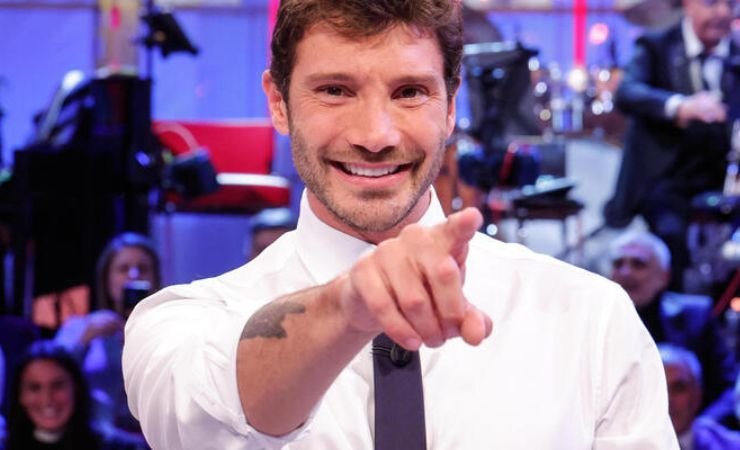 stefano de martino affari tuoi