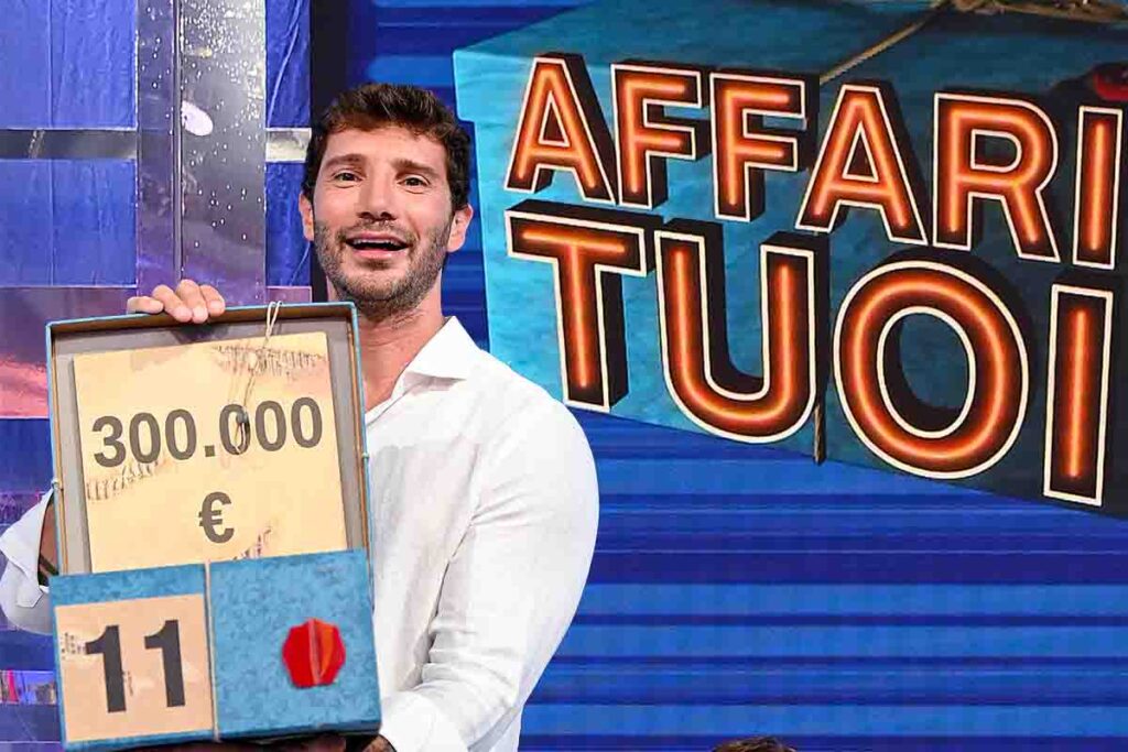 Affari Tuoi chiude, arriva lo stop dalla RAI: il programma di De Martino non sarà trasmesso