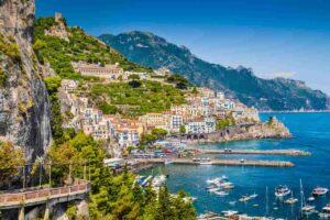 Una foto delle città della Campania
