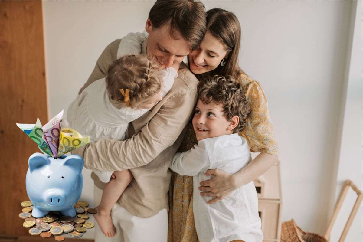 una famiglia e un salvadanaio