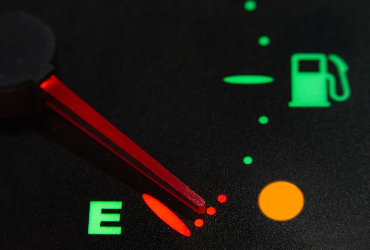 indicatore carburante auto
