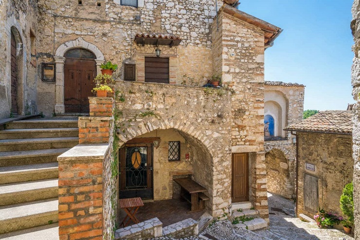labro borgo italiano