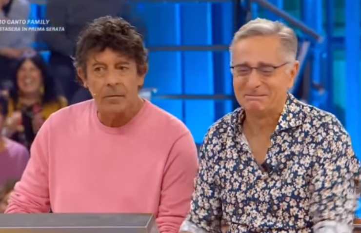 paolo bonolis che ride ad avanti un altro insieme a luca laurenti