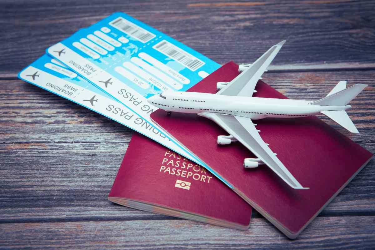 Aereo e biglietti
